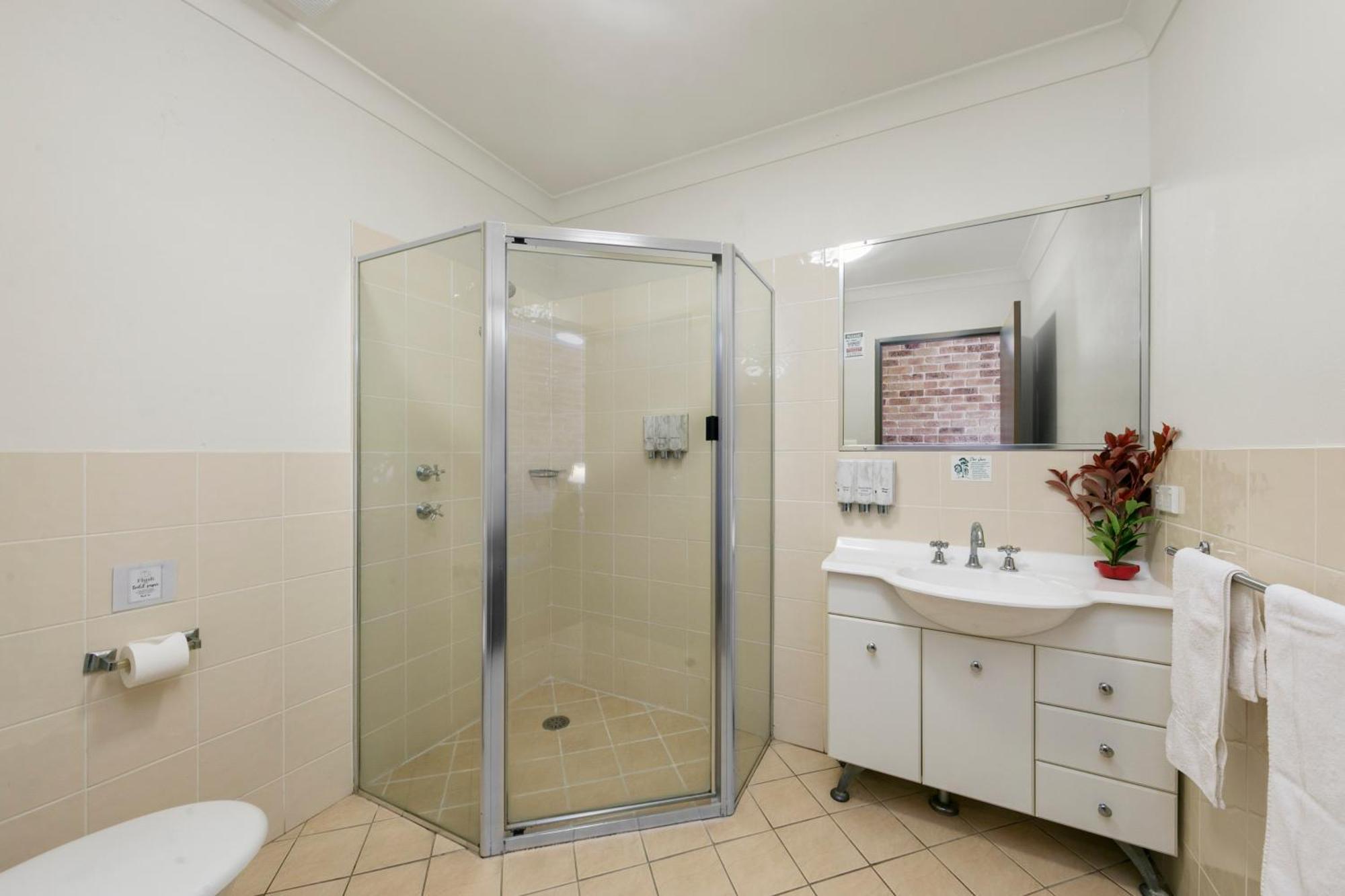 ססנוק Potters Apartments מראה חיצוני תמונה